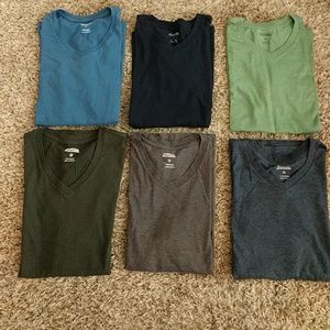 Foreign exchange lot of 6 men's v-neck shirtsSmall